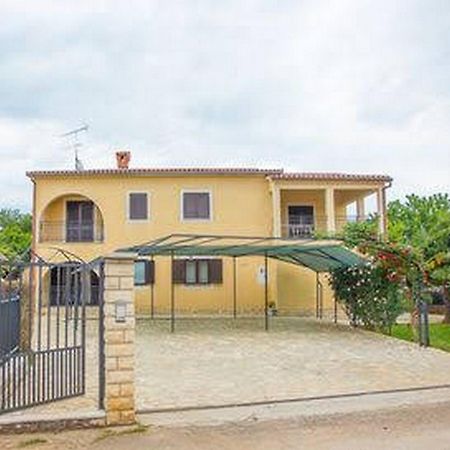Apartments Josipa Пореч Екстериор снимка