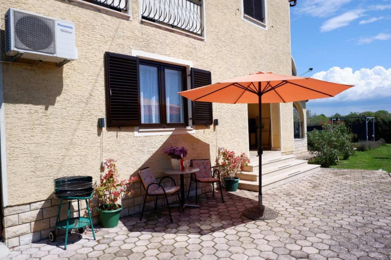 Apartments Josipa Пореч Екстериор снимка