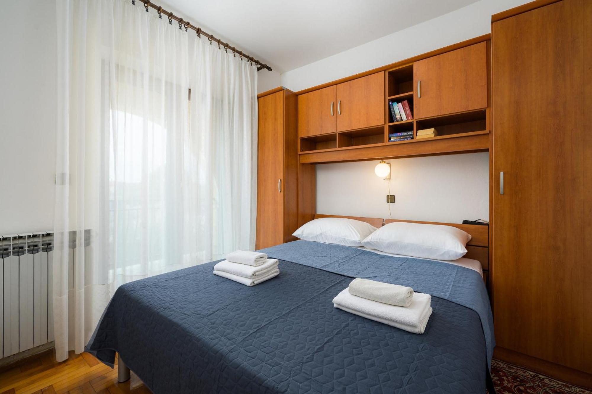 Apartments Josipa Пореч Екстериор снимка