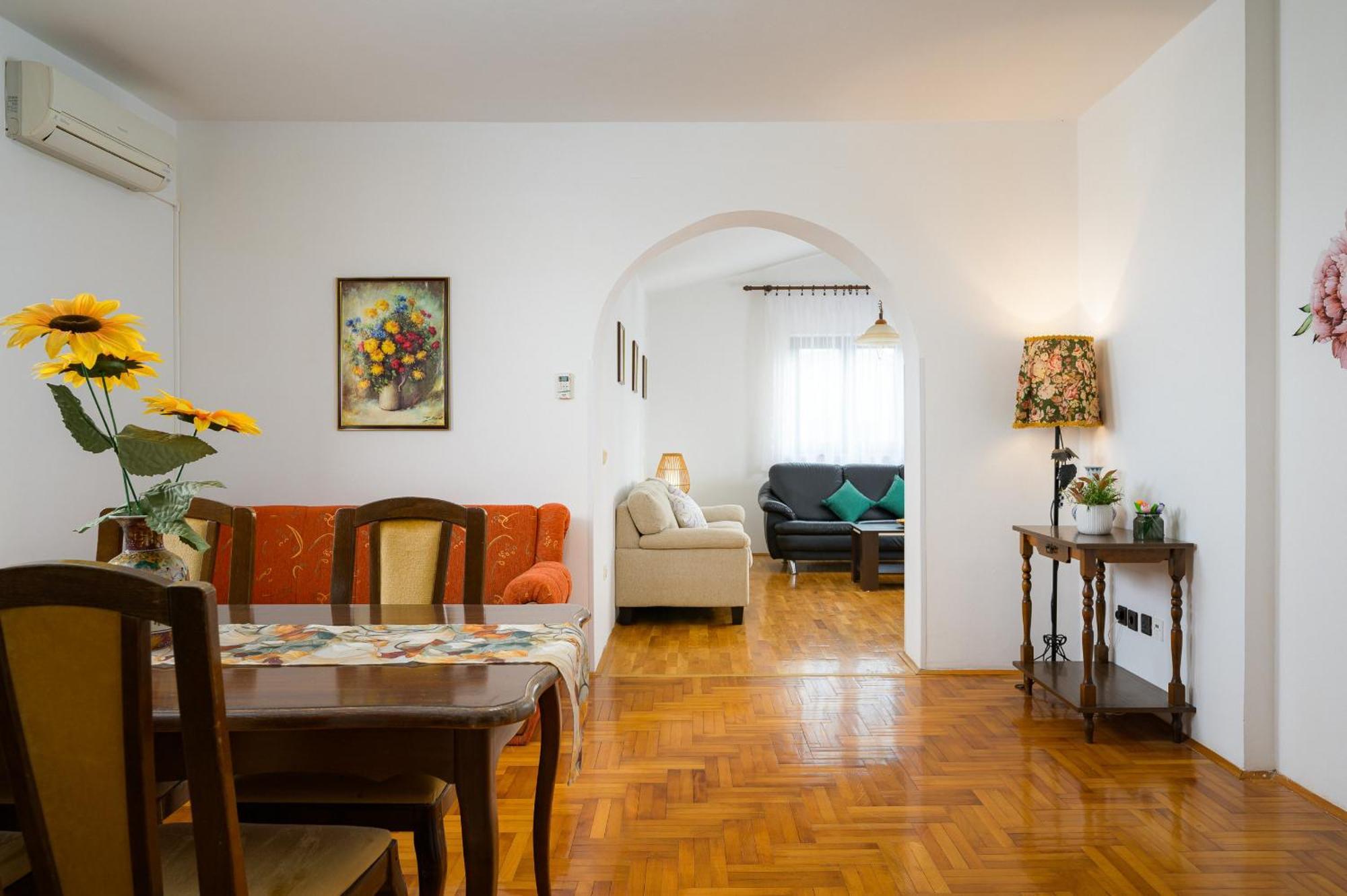 Apartments Josipa Пореч Екстериор снимка