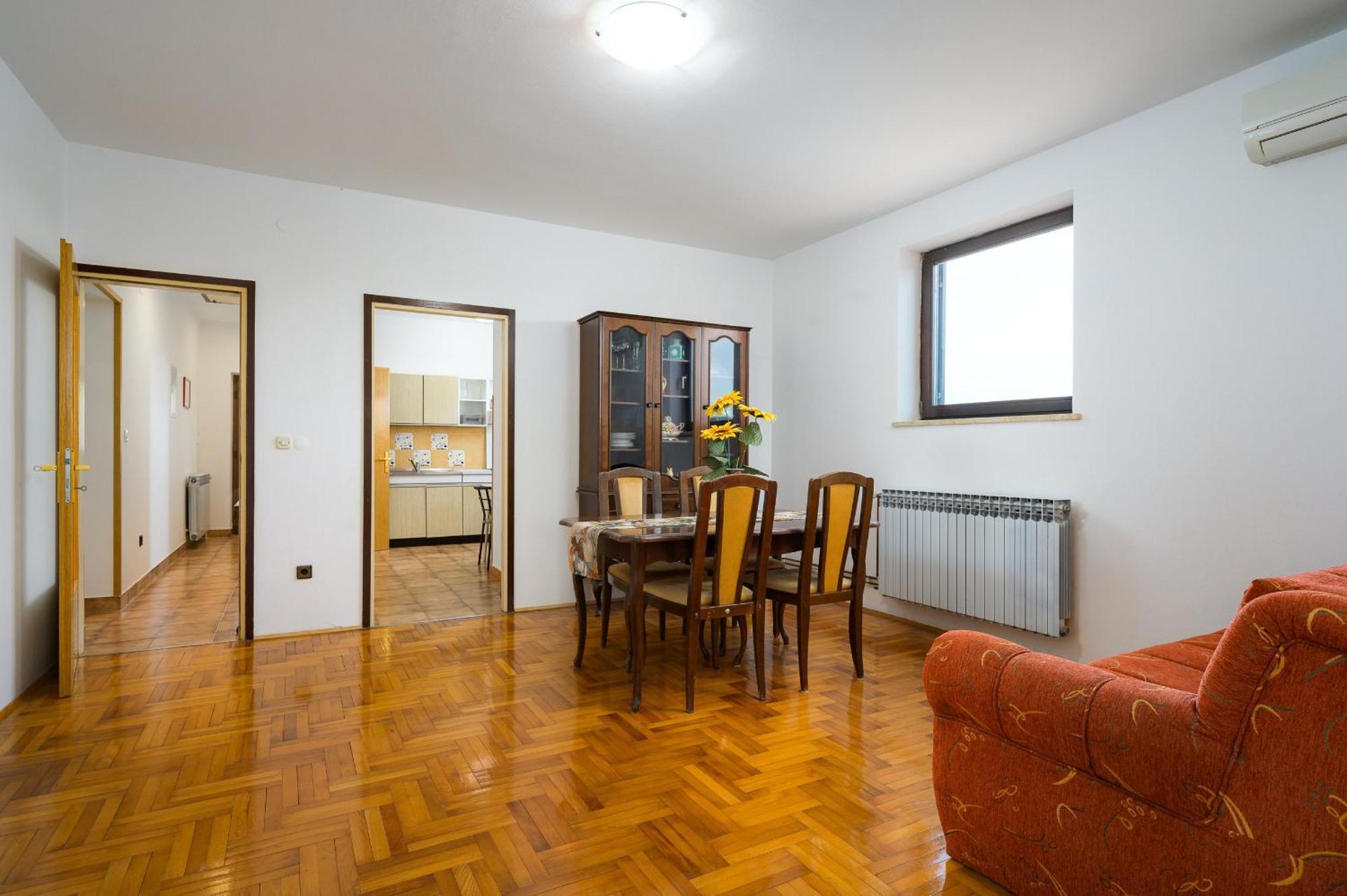 Apartments Josipa Пореч Екстериор снимка