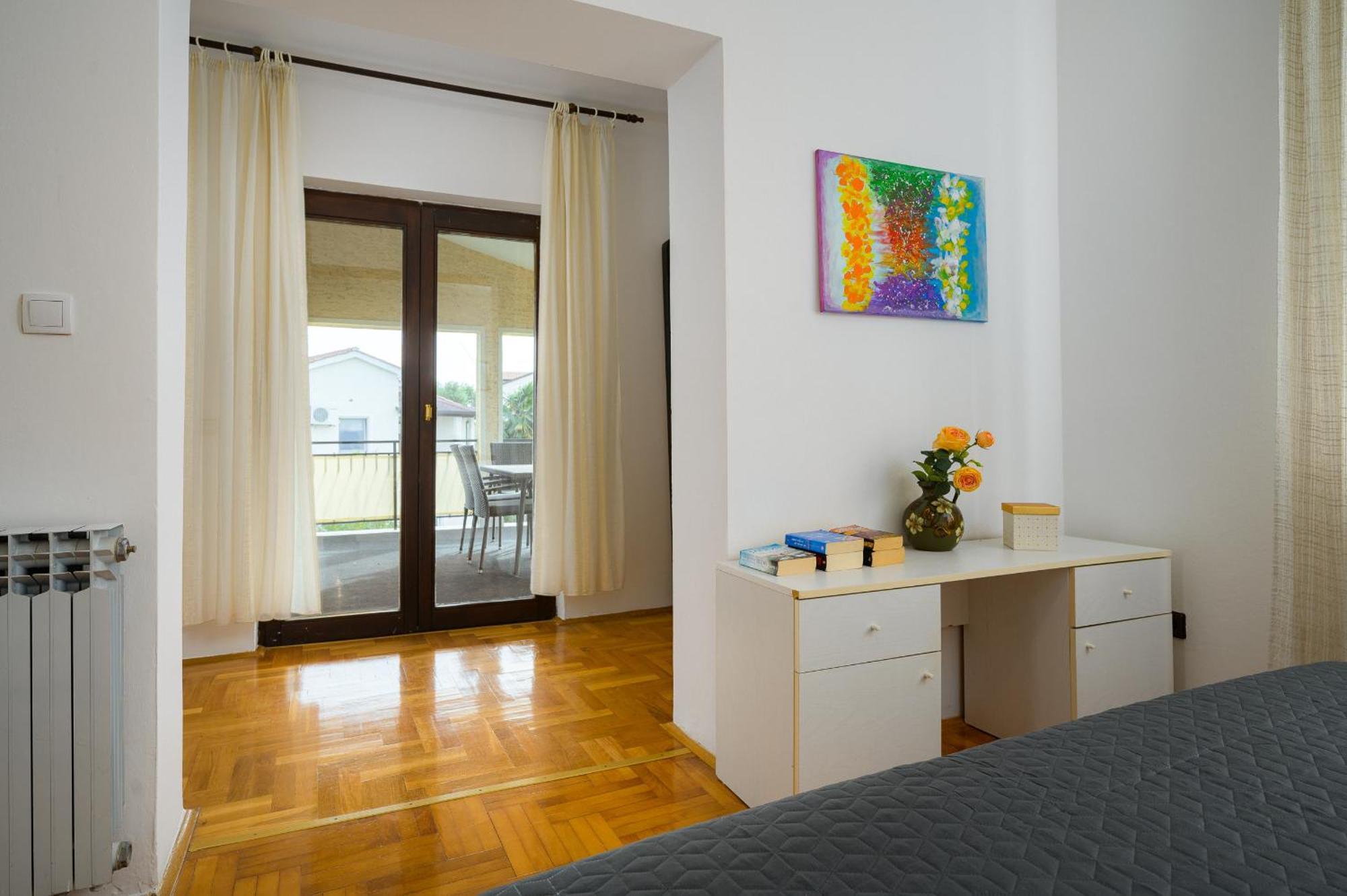 Apartments Josipa Пореч Екстериор снимка